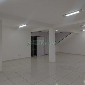 Sala com 95m², no bairro Santa Catarina em Caxias do Sul para Alugar