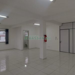 Sala com 95m², no bairro Santa Catarina em Caxias do Sul para Alugar