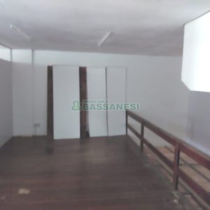 Loja com 425m², no bairro São Pelegrino em Caxias do Sul para Alugar ou Comprar