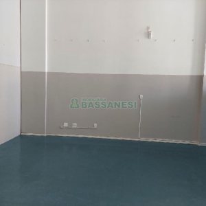 Loja com 425m², no bairro São Pelegrino em Caxias do Sul para Alugar ou Comprar