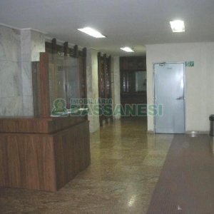 Sala com 21m², no bairro Centro em Caxias do Sul para Alugar