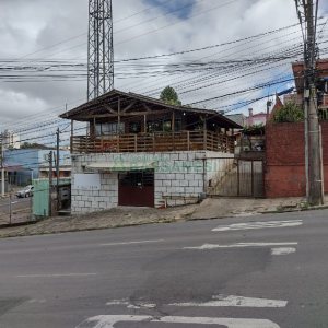 Terreno, 2 dormitórios, 1 vaga, no bairro Lourdes em Caxias do Sul para Comprar