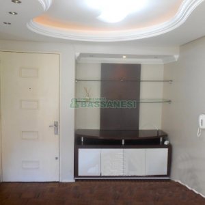 Apto Mobiliado com 85m², 3 dormitórios, 1 vaga, no bairro Centro em Caxias do Sul para Alugar