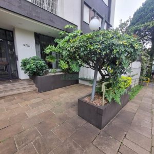Apto Mobiliado com 85m², 3 dormitórios, 1 vaga, no bairro Centro em Caxias do Sul para Alugar
