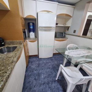 Apto Mobiliado com 85m², 3 dormitórios, 1 vaga, no bairro Centro em Caxias do Sul para Alugar