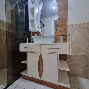 Apto Mobiliado com 85m², 3 dormitórios, 1 vaga, no bairro Centro em Caxias do Sul para Alugar