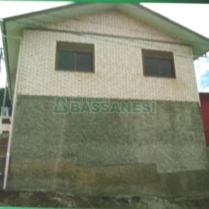 Casa com 140m², 3 dormitórios, 1 vaga, no bairro Cidade Nova em Caxias do Sul para Comprar