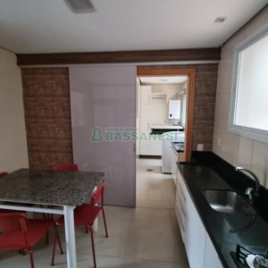 Apartamento com 90m², 2 dormitórios, 1 vaga, no bairro Rio Branco em Caxias do Sul para Comprar