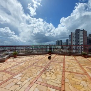 Apartamento com 337m², 4 dormitórios, 1 vaga, no bairro Madureira em Caxias do Sul para Comprar