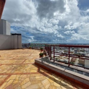 Apartamento com 337m², 4 dormitórios, 1 vaga, no bairro Madureira em Caxias do Sul para Comprar