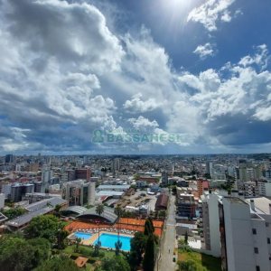 Apartamento com 337m², 4 dormitórios, 1 vaga, no bairro Madureira em Caxias do Sul para Comprar