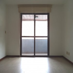Apartamento com 33m², 1 dormitório, no bairro Centro em Caxias do Sul para Alugar