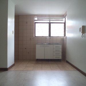 Apartamento com 33m², 1 dormitório, no bairro Centro em Caxias do Sul para Alugar