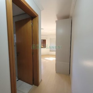 Apartamento com 86m², 3 dormitórios, 2 vagas, no bairro Saint Etienne em Caxias do Sul para Alugar