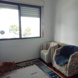 Apto Mobiliado com 85m², 2 dormitórios, 1 vaga, no bairro São Leopoldo em Caxias do Sul para Comprar