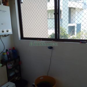 Apto Mobiliado com 85m², 2 dormitórios, 1 vaga, no bairro São Leopoldo em Caxias do Sul para Comprar