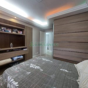 Apto Mobiliado com 95m², 3 dormitórios, 1 vaga, no bairro Cinqüentenário em Caxias do Sul para Alugar