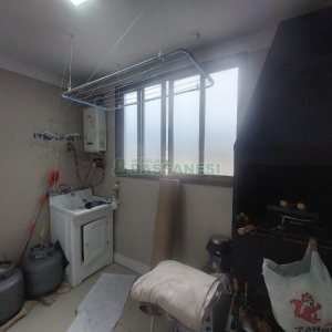 Apto Mobiliado com 95m², 3 dormitórios, 1 vaga, no bairro Cinqüentenário em Caxias do Sul para Alugar