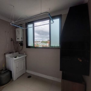 Apto Mobiliado com 95m², 3 dormitórios, 1 vaga, no bairro São Pelegrino em Caxias do Sul para Alugar