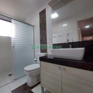 Apto Mobiliado com 95m², 3 dormitórios, 1 vaga, no bairro São Pelegrino em Caxias do Sul para Alugar