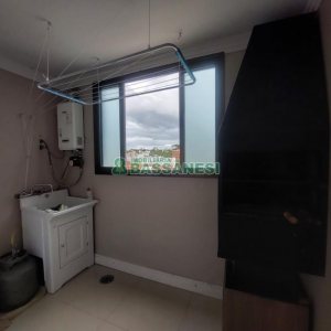 Apto Mobiliado com 95m², 3 dormitórios, 1 vaga, no bairro São Pelegrino em Caxias do Sul para Alugar