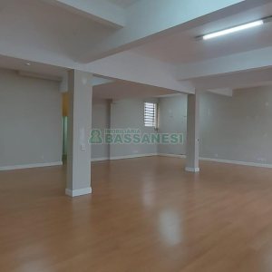 Loja com 192m², no bairro Centro em Caxias do Sul para Alugar