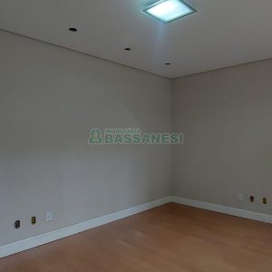 Loja com 192m², no bairro Centro em Caxias do Sul para Alugar