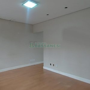 Loja com 192m², no bairro Centro em Caxias do Sul para Alugar