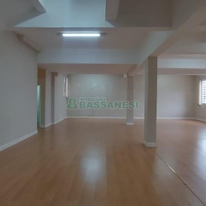 Loja com 192m², no bairro Centro em Caxias do Sul para Alugar
