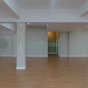 Loja com 192m², no bairro Centro em Caxias do Sul para Alugar