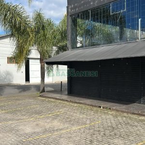 Loja com 200m², no bairro Centro em Caxias do Sul para Alugar