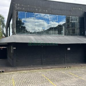 Loja com 200m², no bairro Centro em Caxias do Sul para Alugar