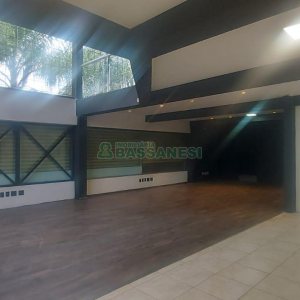 Loja com 200m², no bairro Centro em Caxias do Sul para Alugar
