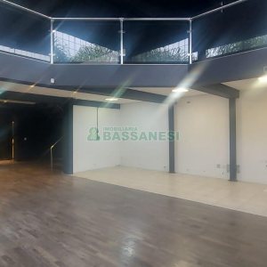 Loja com 200m², no bairro Centro em Caxias do Sul para Alugar