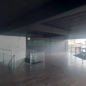 Loja com 200m², no bairro Centro em Caxias do Sul para Alugar