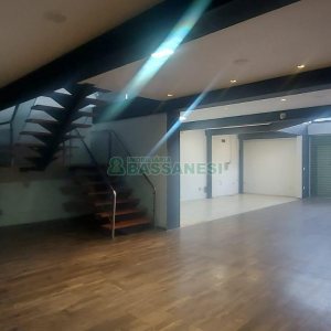 Loja com 200m², no bairro Centro em Caxias do Sul para Alugar