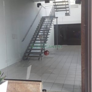 Loja com 157m², 1 vaga, no bairro Pio X em Caxias do Sul para Alugar