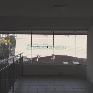 Loja com 157m², 1 vaga, no bairro Pio X em Caxias do Sul para Alugar