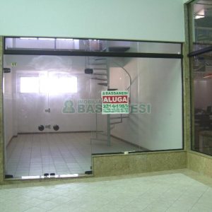 Loja com 65m², 1 vaga, no bairro Pio X em Caxias do Sul para Alugar ou Comprar