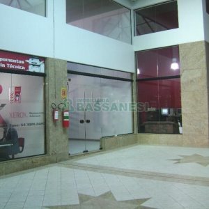 Loja com 65m², 1 vaga, no bairro Pio X em Caxias do Sul para Alugar ou Comprar