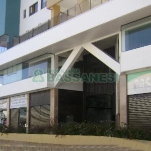 Loja com 65m², 1 vaga, no bairro Pio X em Caxias do Sul para Alugar ou Comprar