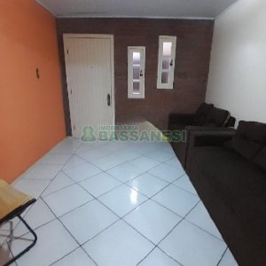 Casa com 70m², 1 dormitório, no bairro São José em Caxias do Sul para Alugar