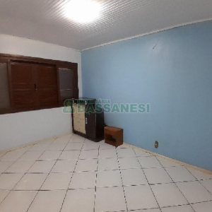 Casa com 70m², 1 dormitório, no bairro São José em Caxias do Sul para Alugar