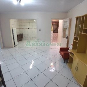 Casa com 70m², 1 dormitório, no bairro São José em Caxias do Sul para Alugar