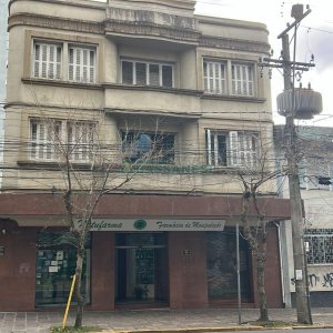 Sala com 85m², no bairro Centro em Caxias do Sul para Alugar