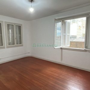 Sala com 85m², no bairro Centro em Caxias do Sul para Alugar