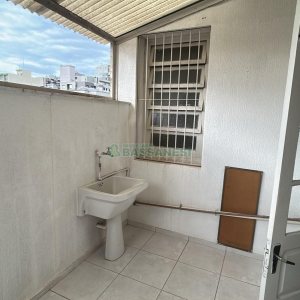Sala com 85m², no bairro Centro em Caxias do Sul para Alugar