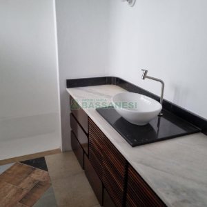 Casa Comercial com 407m², 3 dormitórios, 2 vagas, no bairro Sagrada Família em Caxias do Sul para Alugar