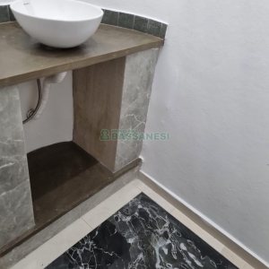 Casa Comercial com 407m², 3 dormitórios, 2 vagas, no bairro Sagrada Família em Caxias do Sul para Alugar