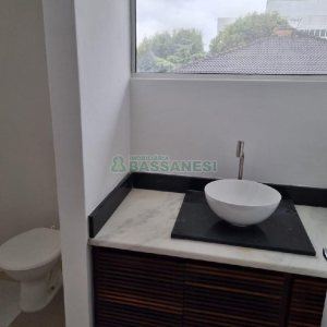 Casa Comercial com 407m², 3 dormitórios, 2 vagas, no bairro Sagrada Família em Caxias do Sul para Alugar